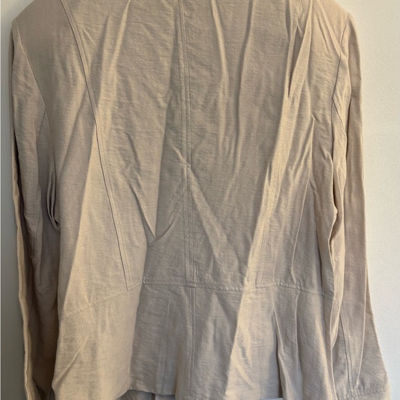 Structured Cream Double-Row Button Blazer - Picture 4 of 4